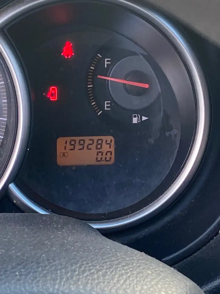 Nissan Versa снимка Nissan Versa