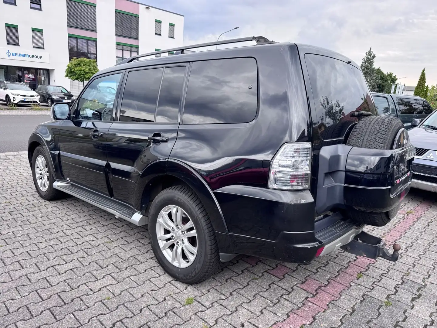 Mitsubishi Pajero 3.2 DI-D Instyle Black - 2