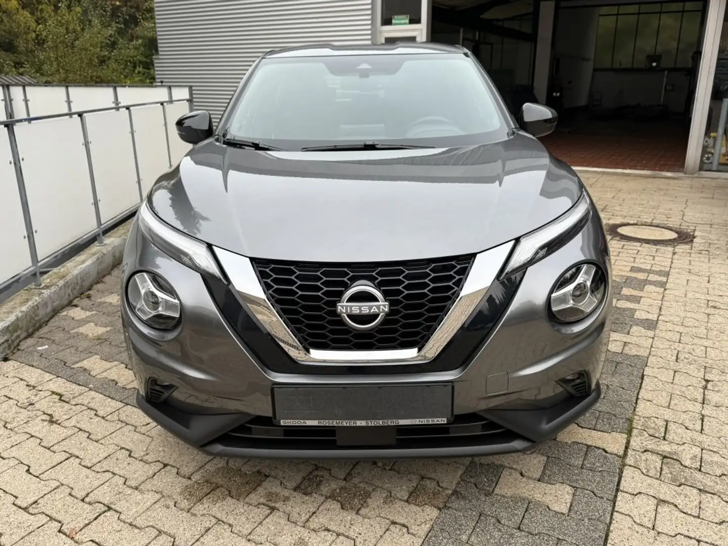 Nissan Juke 1.0 DIG-T N-Connecta - 1