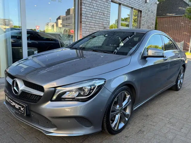 Mercedes-Benz CLA 220 d CDI Coupe Urban Tempo Adapt.LED LEDER
