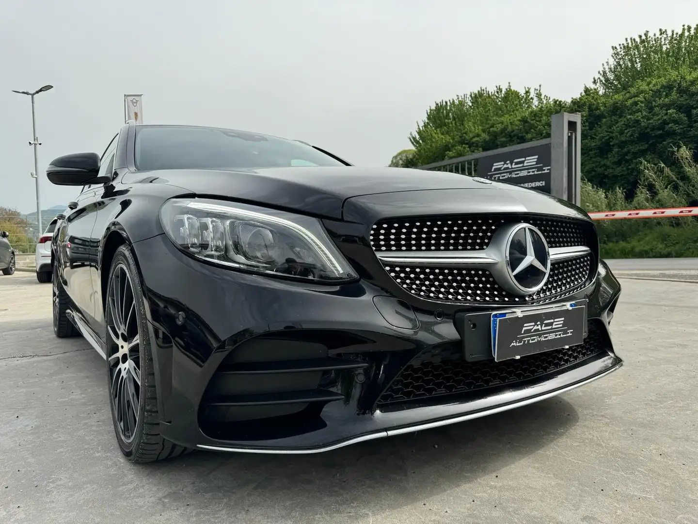 Mercedes-Benz C 220 D AMG PREMIUM MBUX NAVI 19"ACC F1 LED PERFETTA Negro - 2