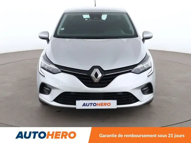 Renault Clio view 9