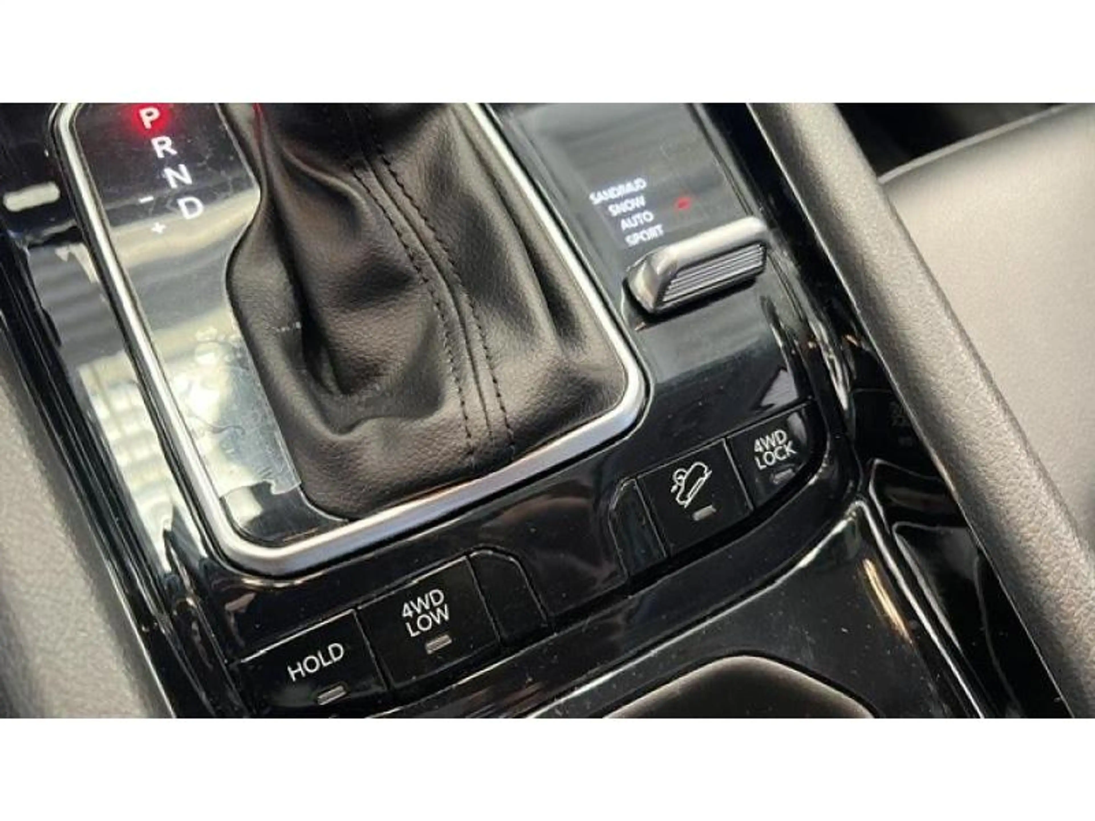 Jeep Compass PHEV 1.3 Turbo 4xe Limited — photo 15