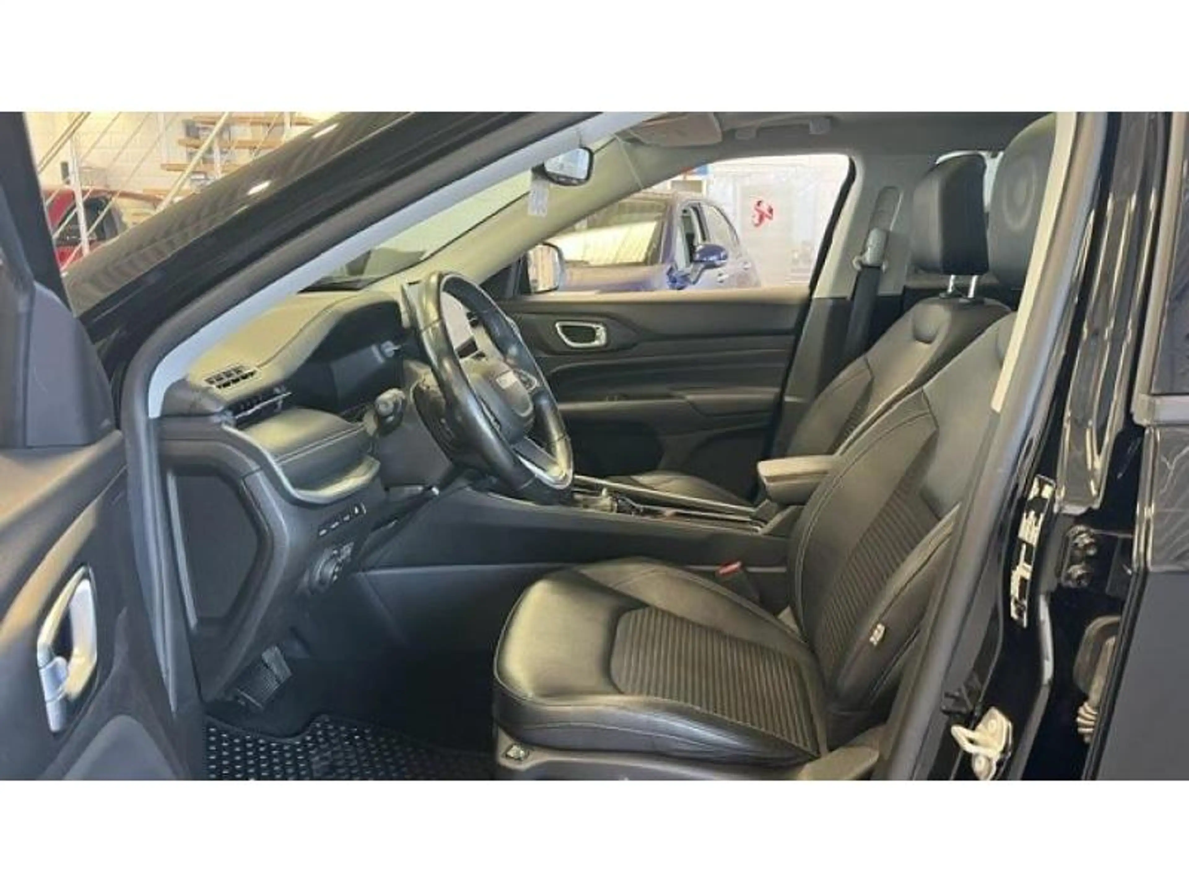 Jeep Compass PHEV 1.3 Turbo 4xe Limited — photo 9