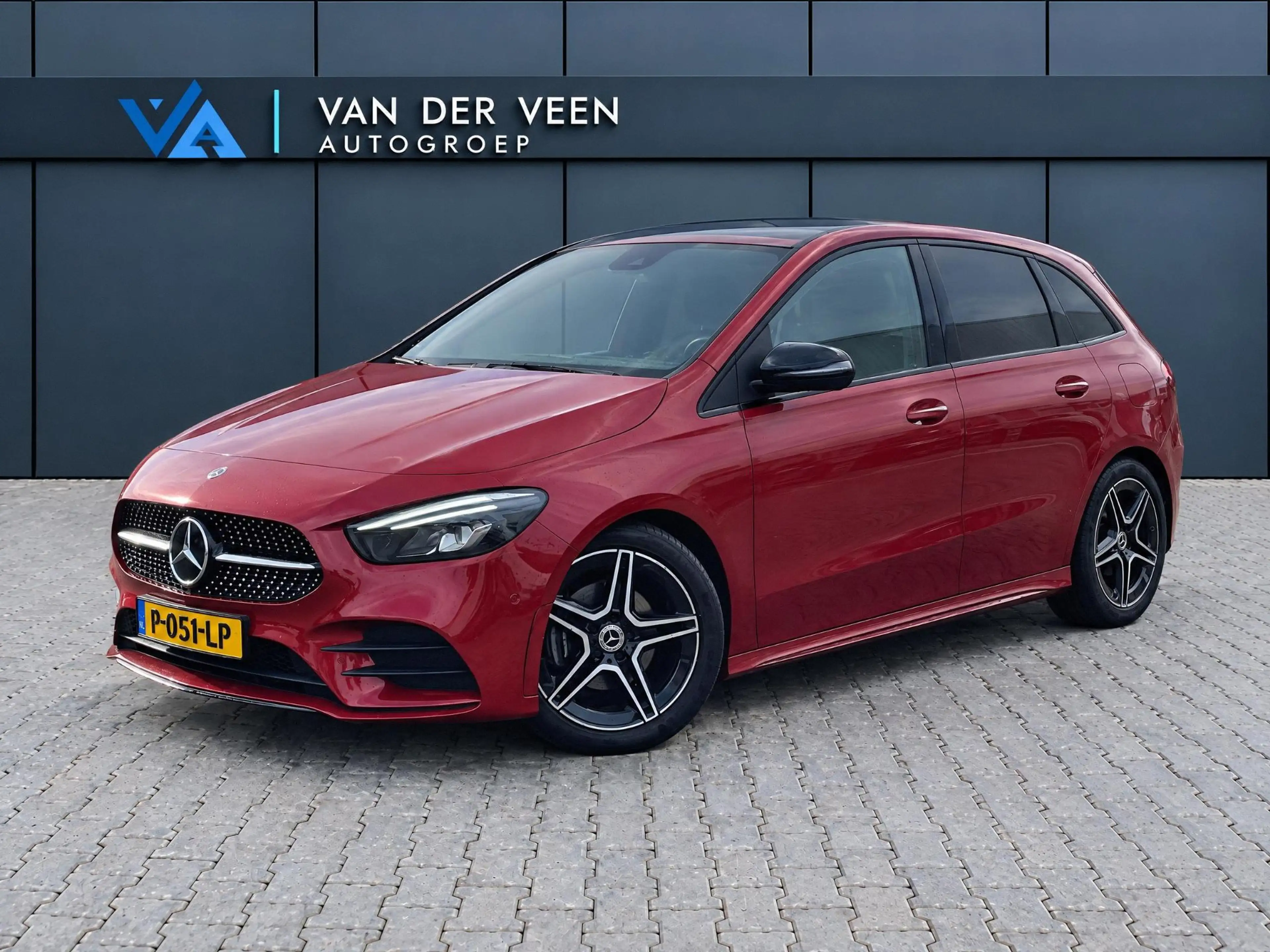 Mercedes-Benz B 200 Business Solution AMG | Incl. 12 Maanden garantie