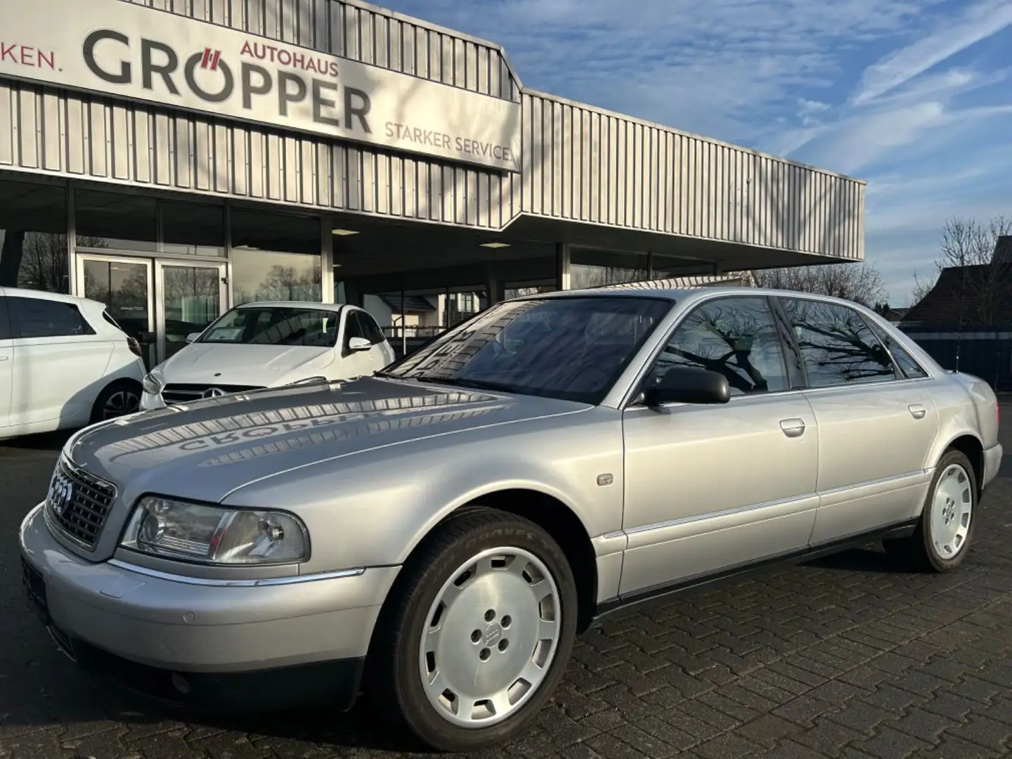 Audi A8 6.0 W 12 Tiptronic LANG/Standheizung Argent - 1