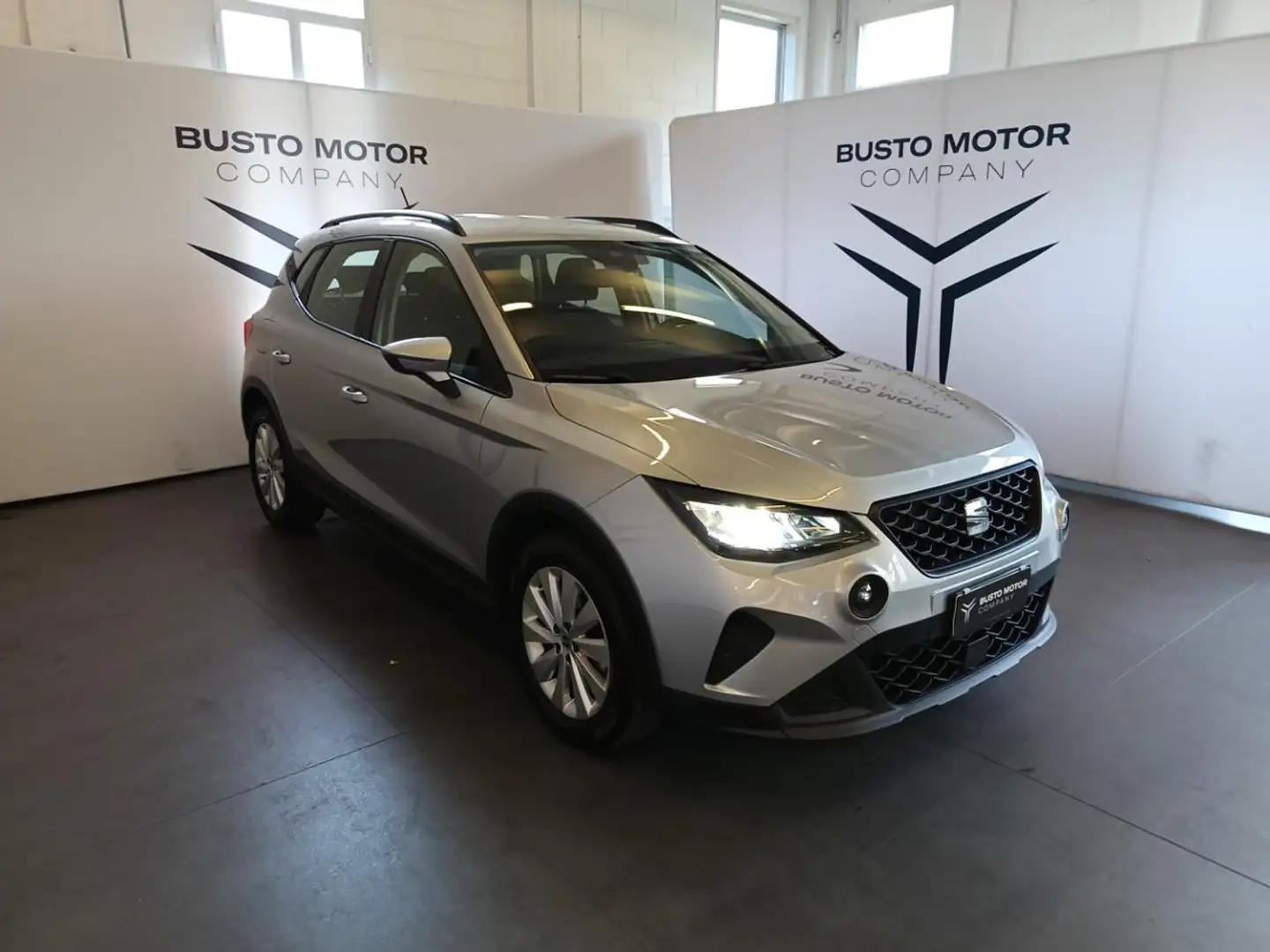 SEAT Arona 1.0 EcoTSI Reference Argento - 1