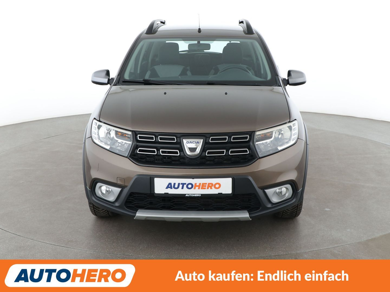 Dacia Sandero 0.9 TCe Stepway Essential *AHK*KLIMA*GARANTIE* — photo 9