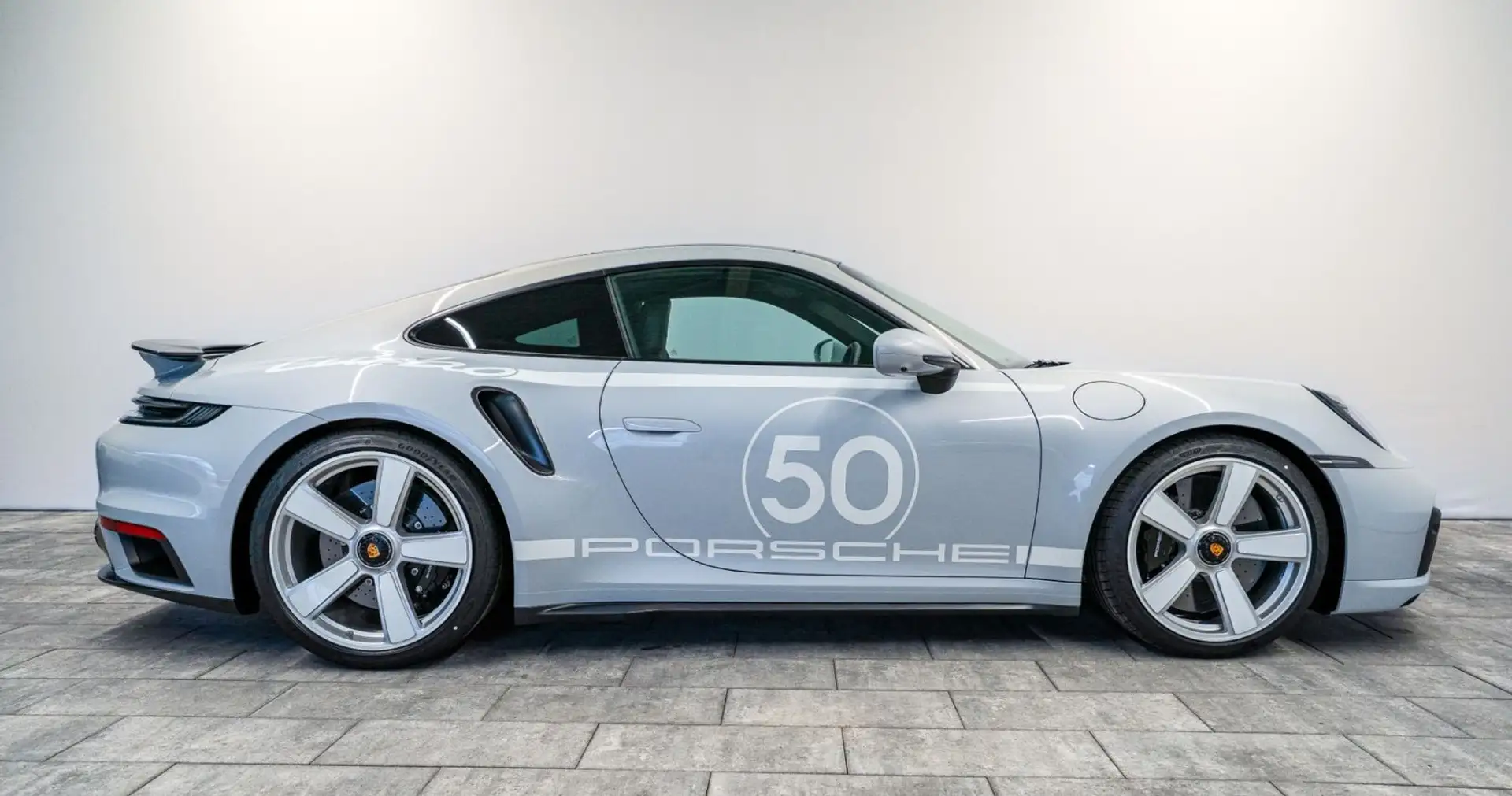 Porsche 992 911 TURBO 50 Jahre °on stock°1 of 1974° Grau - 1