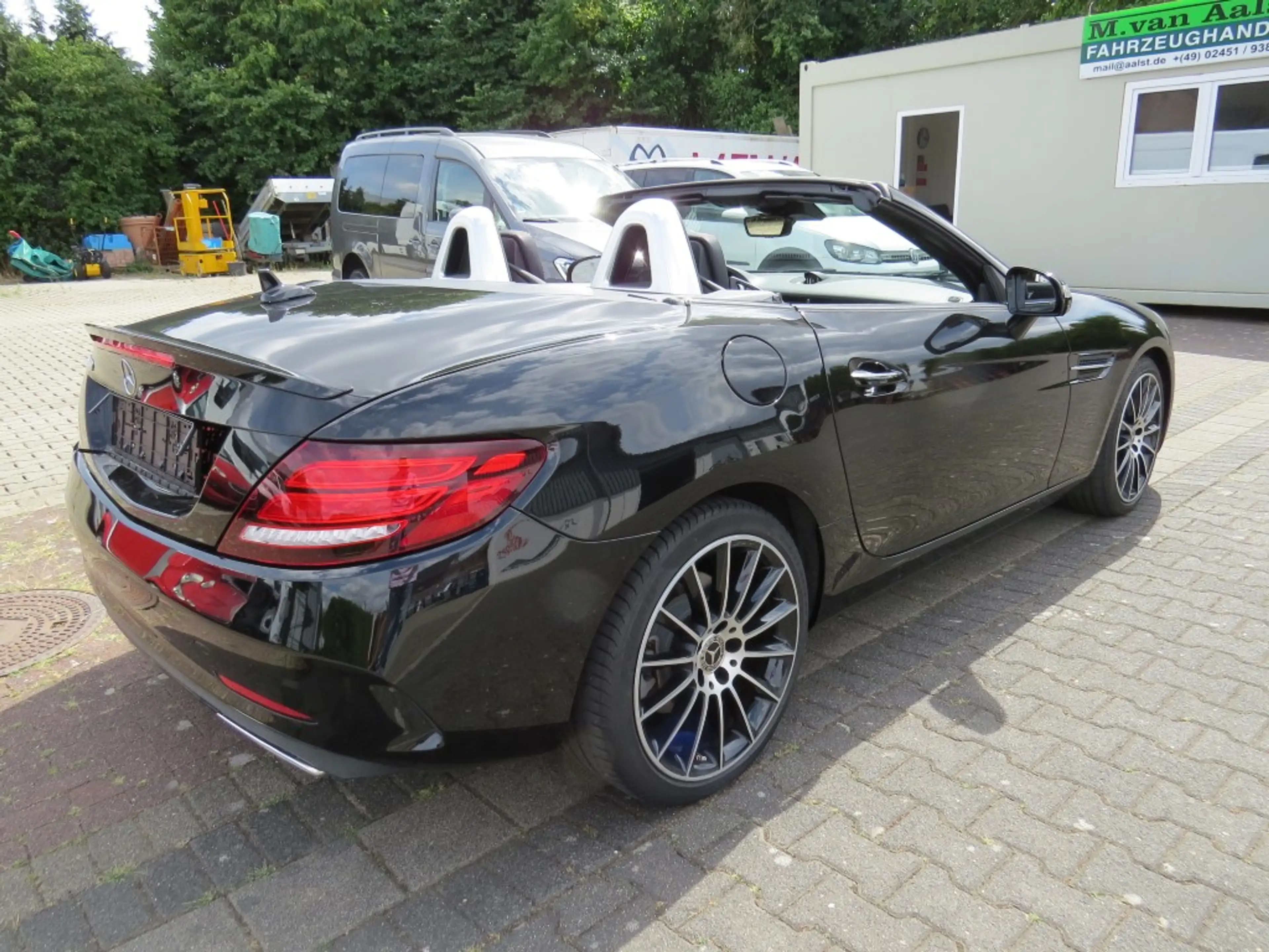 Mercedes-Benz SLC 300 SLC 300 (172.438) — photo 2