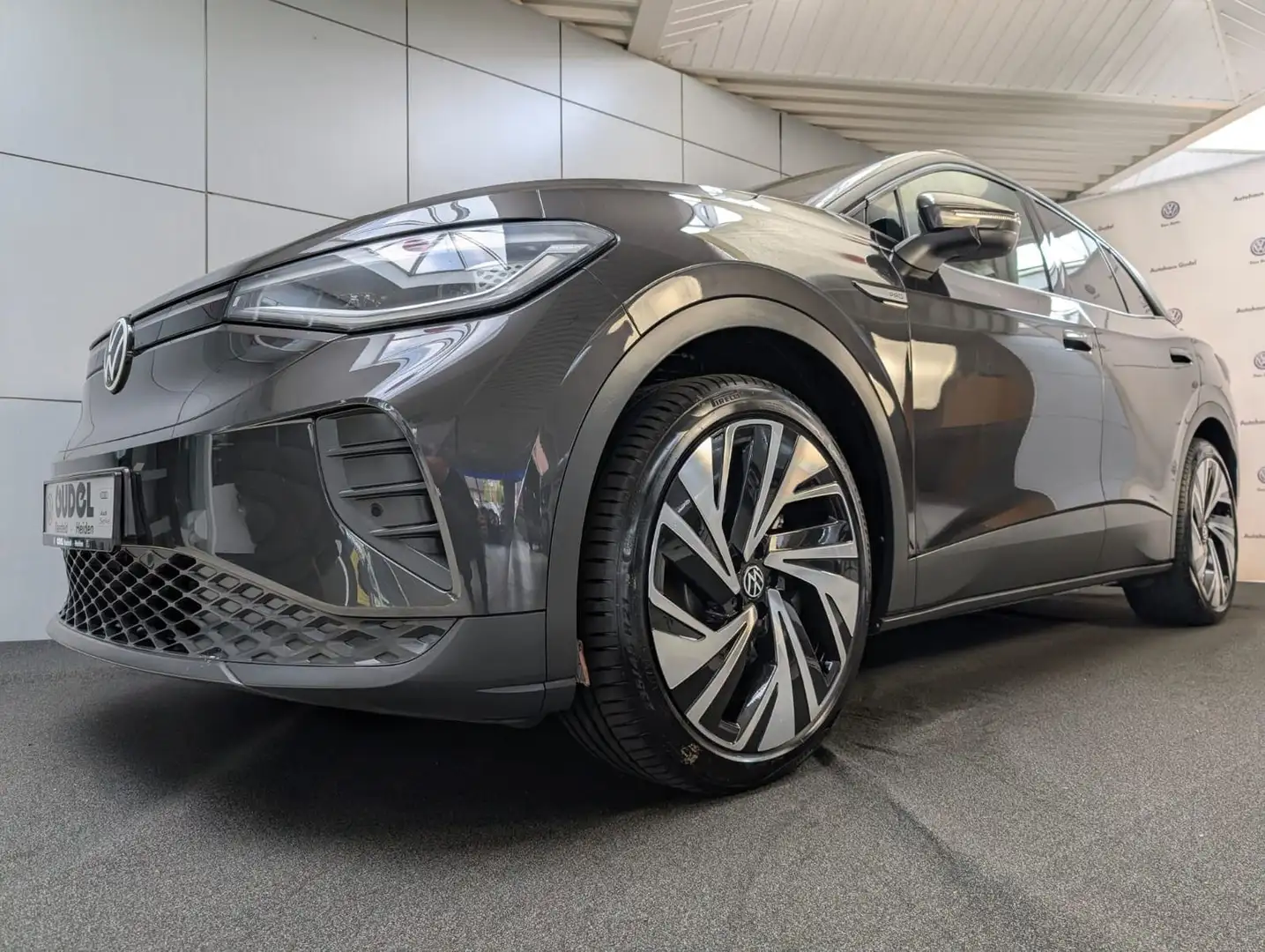 Volkswagen ID.4 Pro Performance 77kWh 21" Wärmepumpe Kamera Grijs - 2