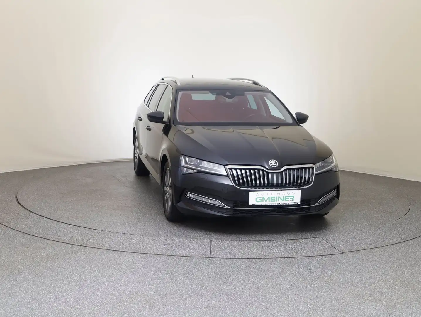 Skoda Superb Style TDI DSG Schwarz - 2