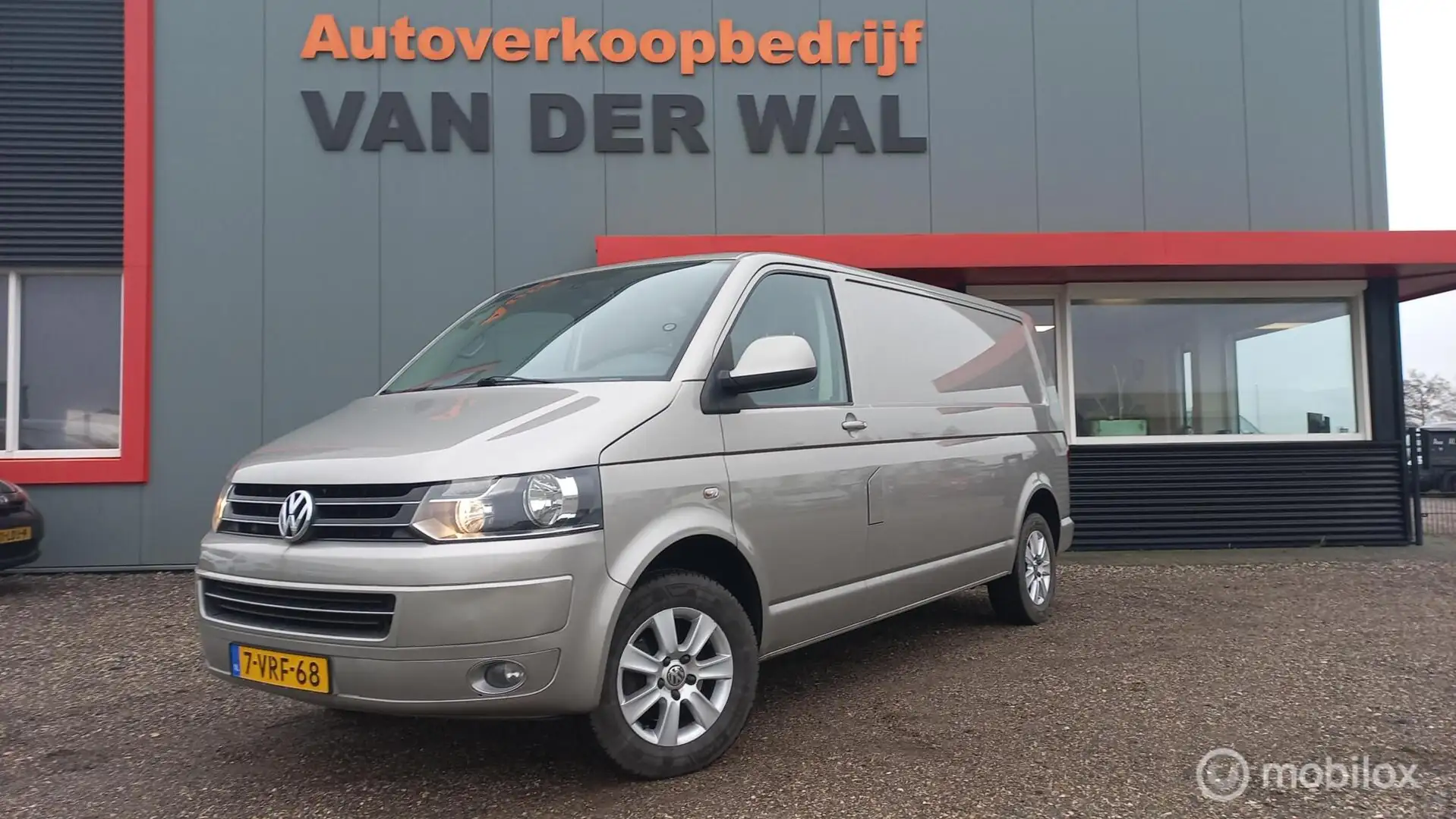 Volkswagen T5 Transporter 2.0 TDI L2H1/AIRCO/CRUISECONTROL/NIEUWSTAAT Grijs - 1