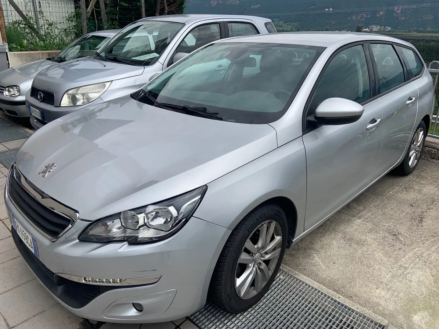 Peugeot 308 308 SW 1.6 bluehdi Business s Plateado - 1