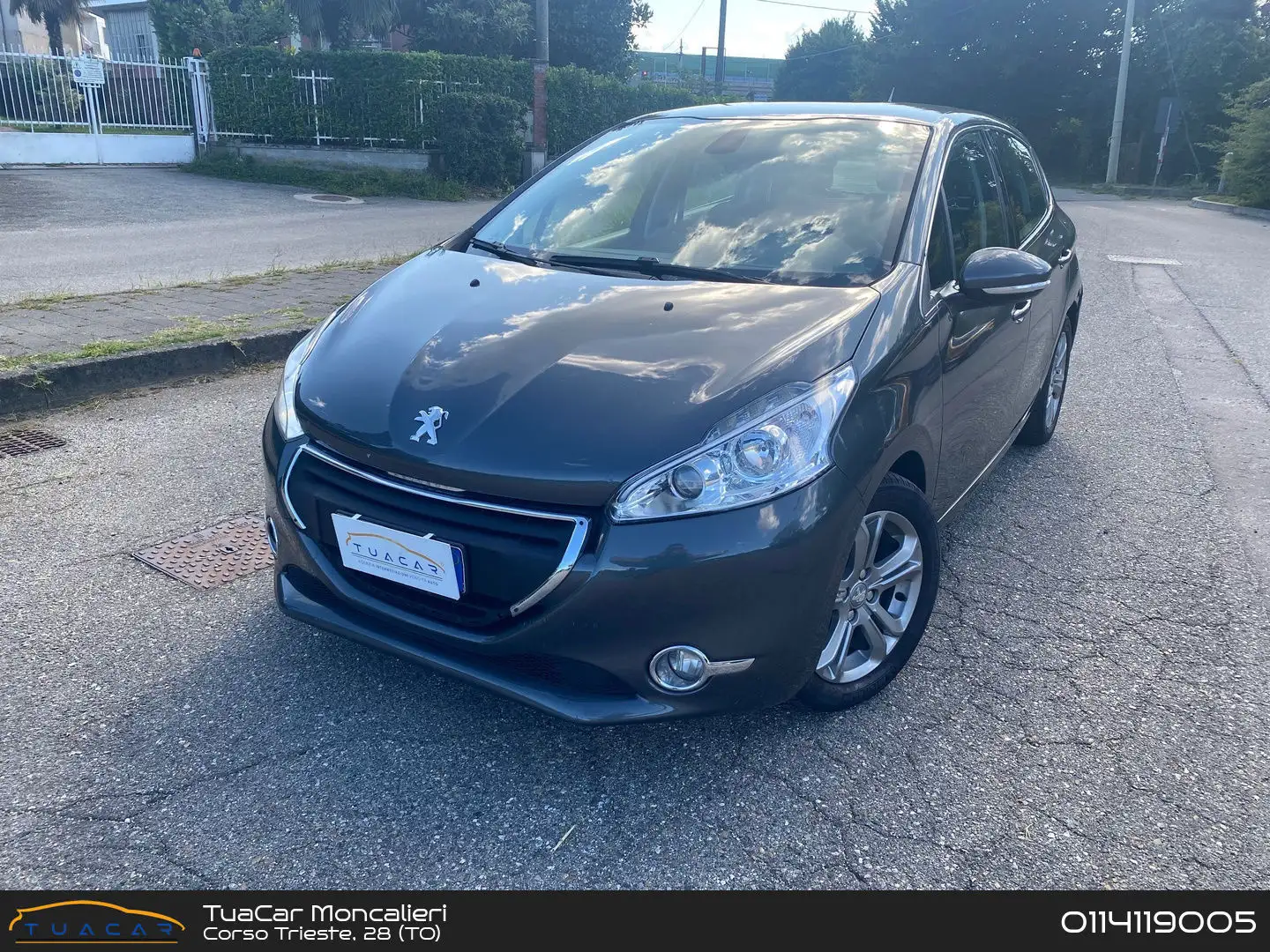 Peugeot 208 Active 1.4 HDI FAP 68 Grigio - 1