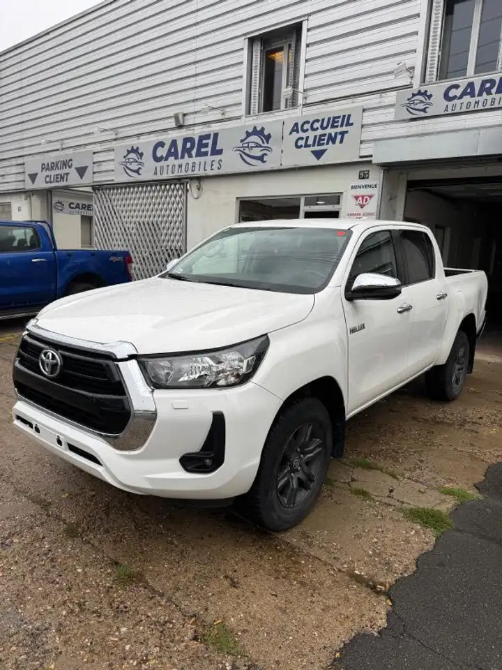 Toyota Hilux