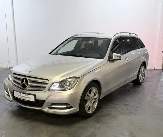 Mercedes-Benz C 180 T CGI BlueEfficiency Avantgarde