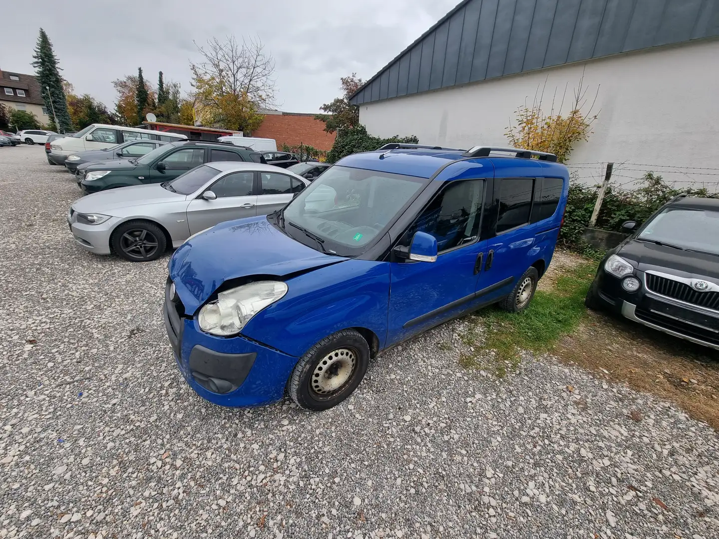 Fiat Doblo Emotion TüV 3/27 KD NEU Blauw - 1
