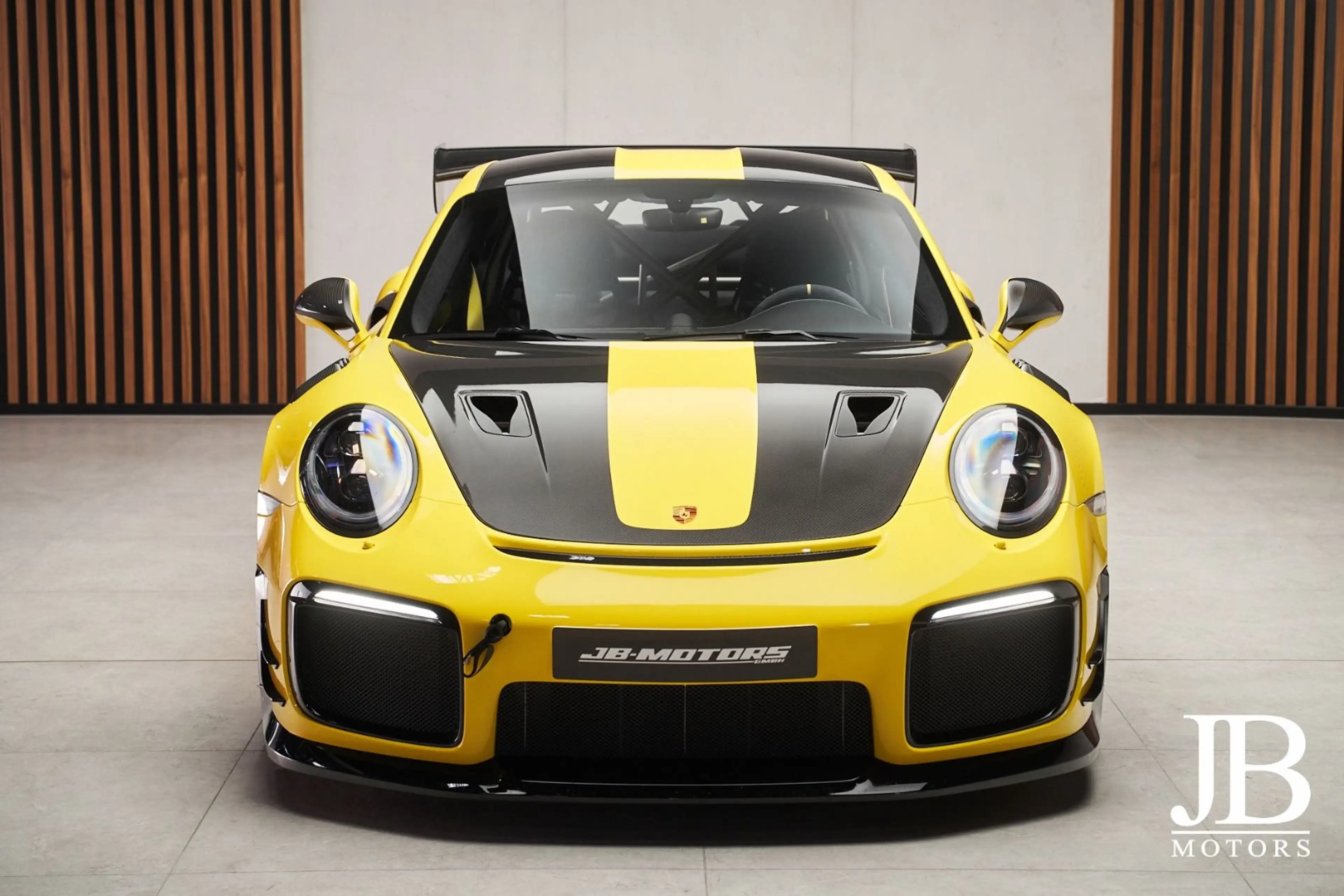 Porsche 991 GT2 RS Manthey Paket Weissach Lift Clubsport — photo 4