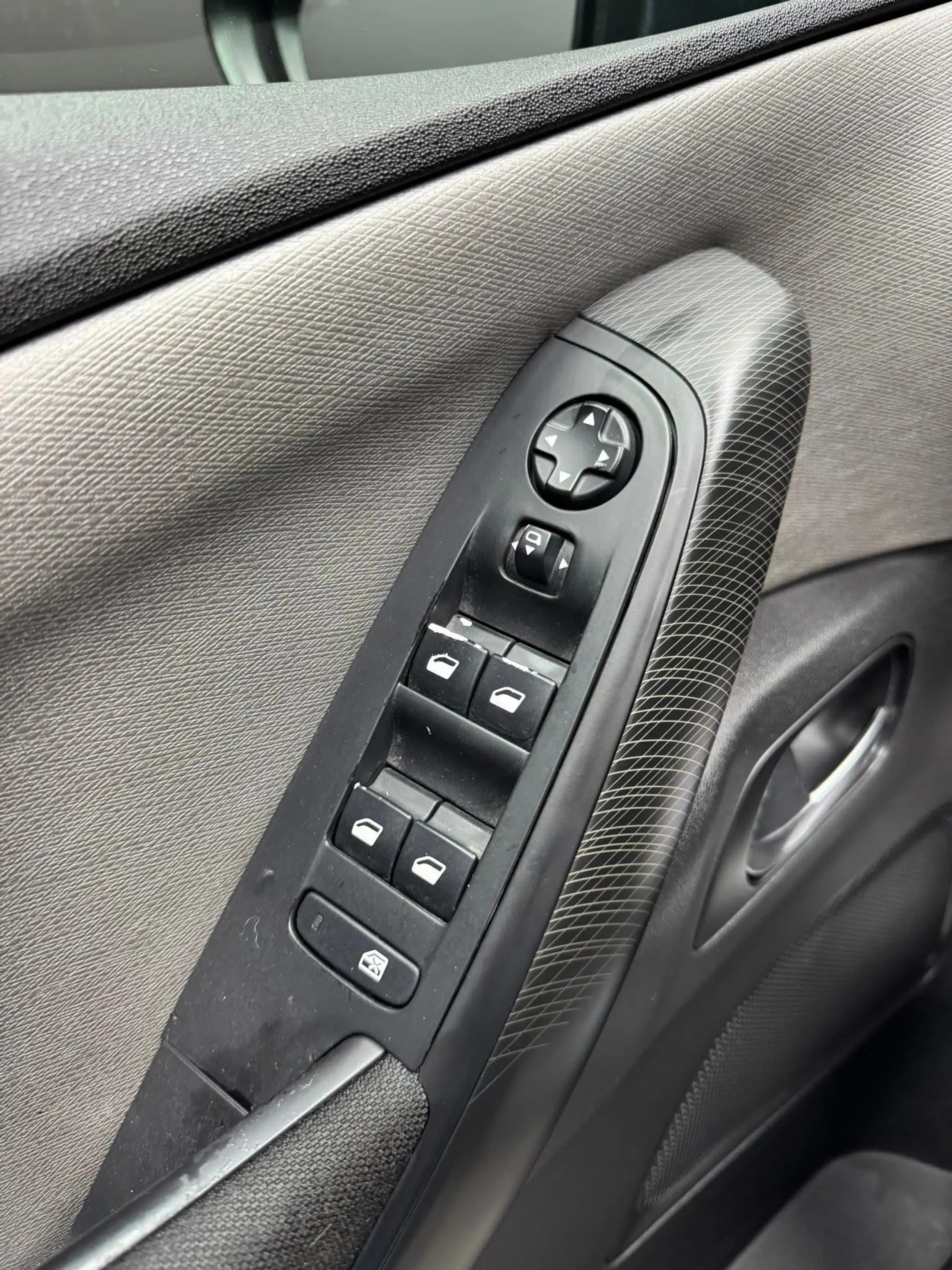 Citroen C4 Picasso C4 Picasso 2.0 BlueHDi **12 mois de garantie** — photo 11