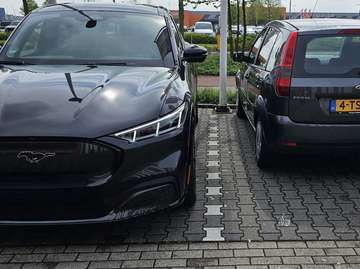 Extended AWD 98 kWh 351 pk, full option Garantie