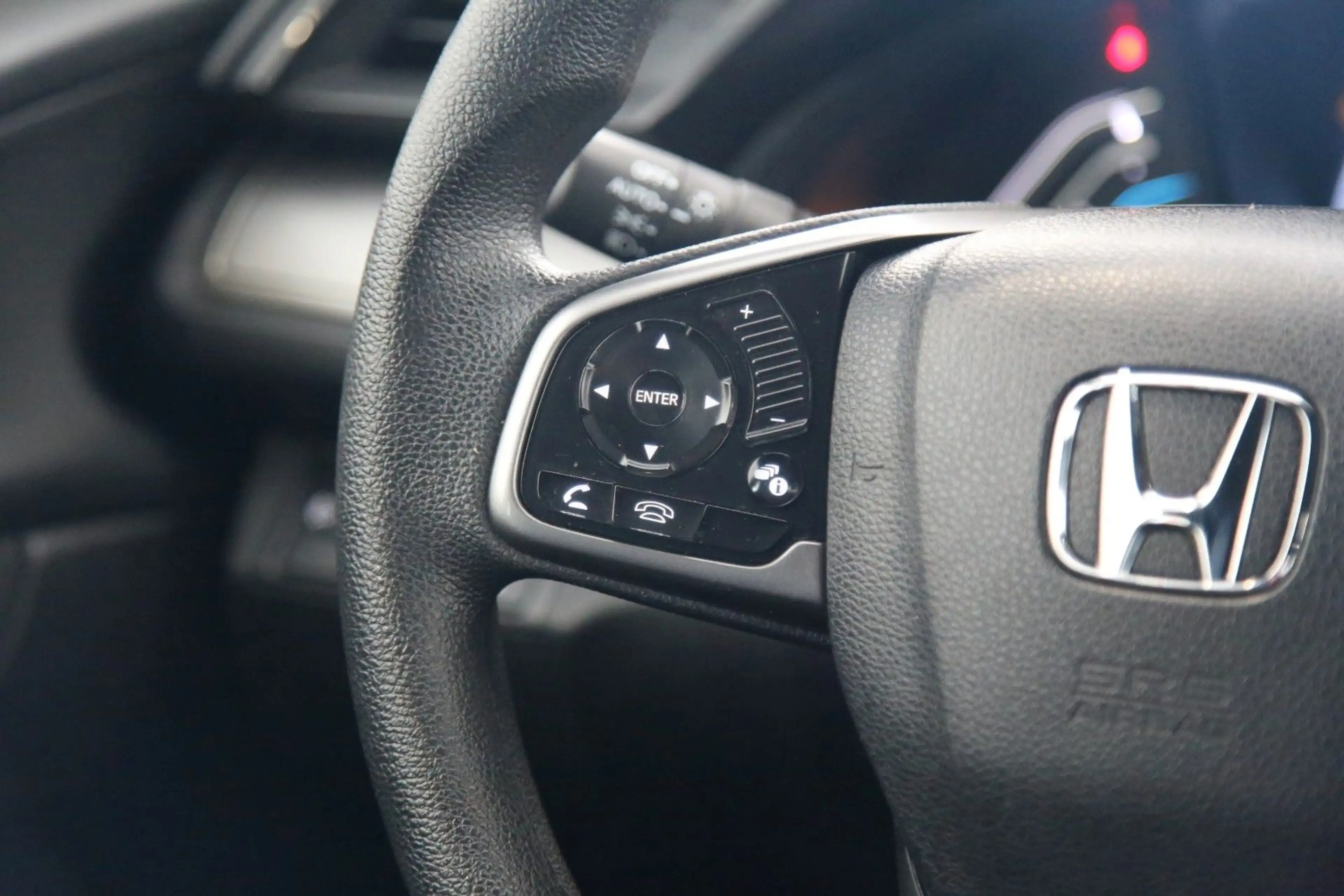 Honda Civic Lim. 5-trg. 1.0 Comfort sehr gepflegt — photo 15