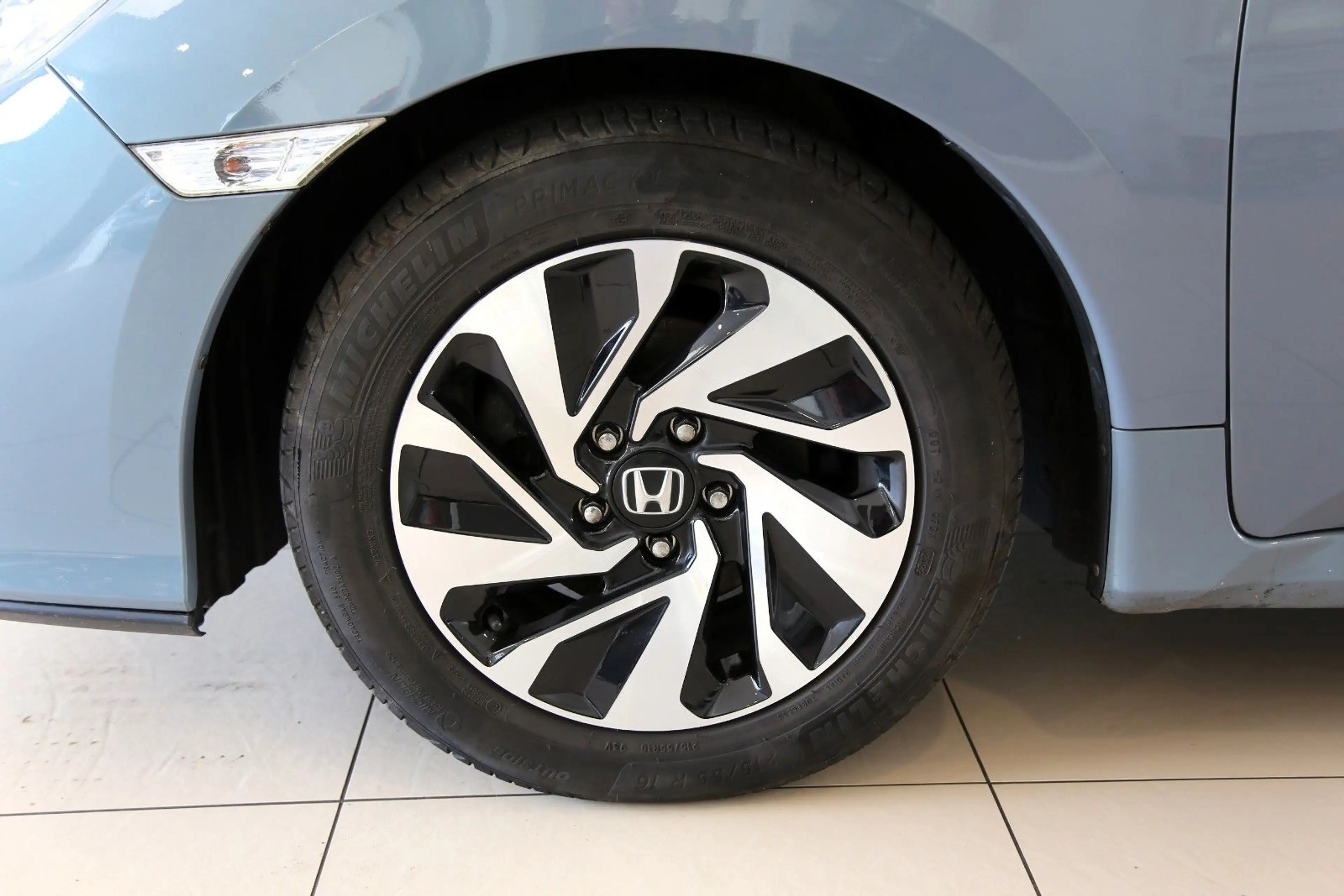 Honda Civic Lim. 5-trg. 1.0 Comfort sehr gepflegt — photo 5