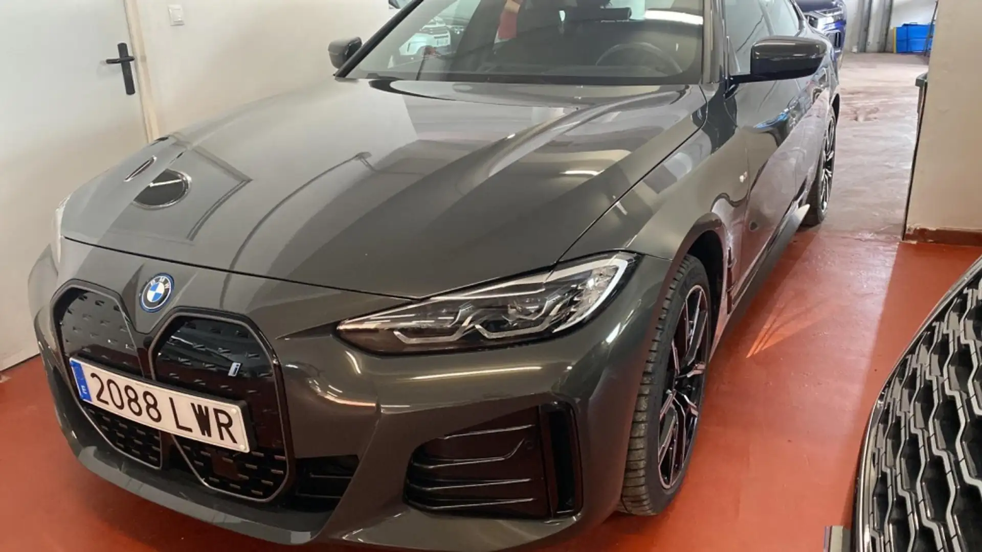 BMW i4 eDrive40 M Sport Pro Marrón - 1