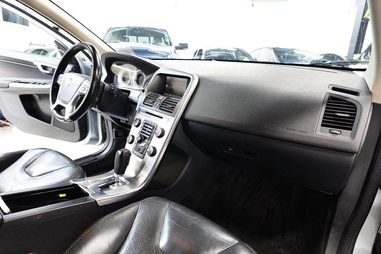 2012 Volvo XC60 DEALER MAINTAIN,PANO ROOF,LEVEL III,BLIND SPOT thumb 19