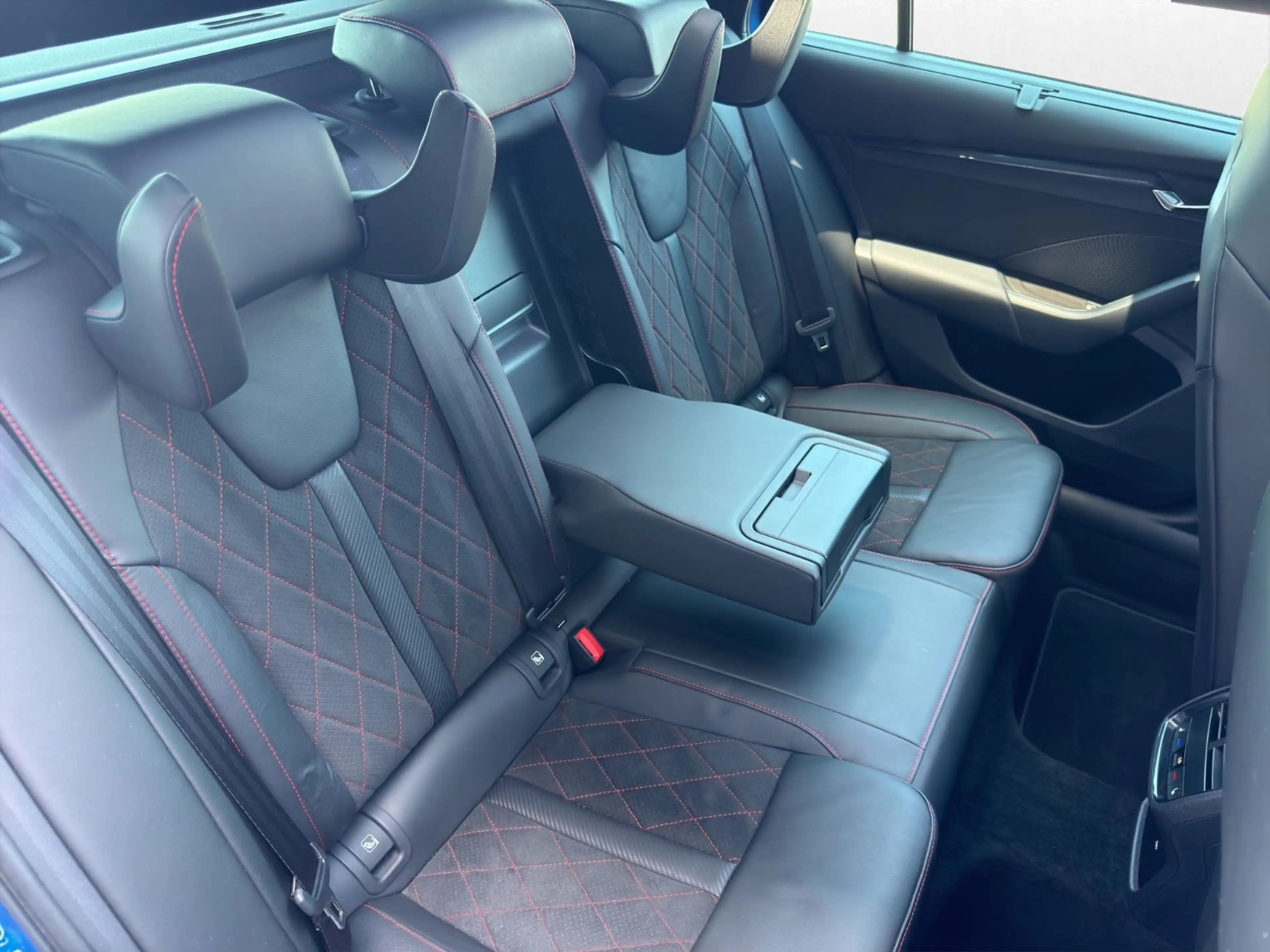 Skoda Octavia Combi RS/360°/Canton/AHK/Standhzg — photo 12