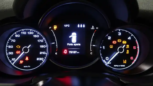 Fiat 500x view 9