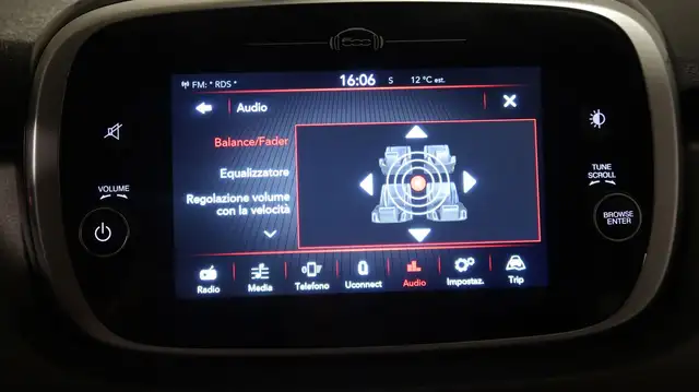 Fiat 500x view 12