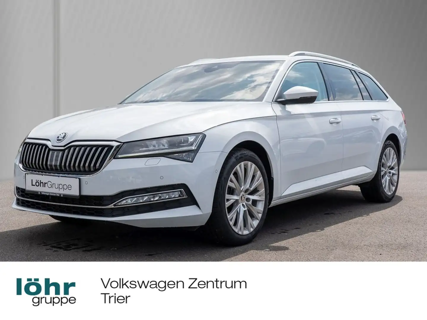 Skoda Superb Combi 2.0 TDI DSG Style Columbus Weiß - 1
