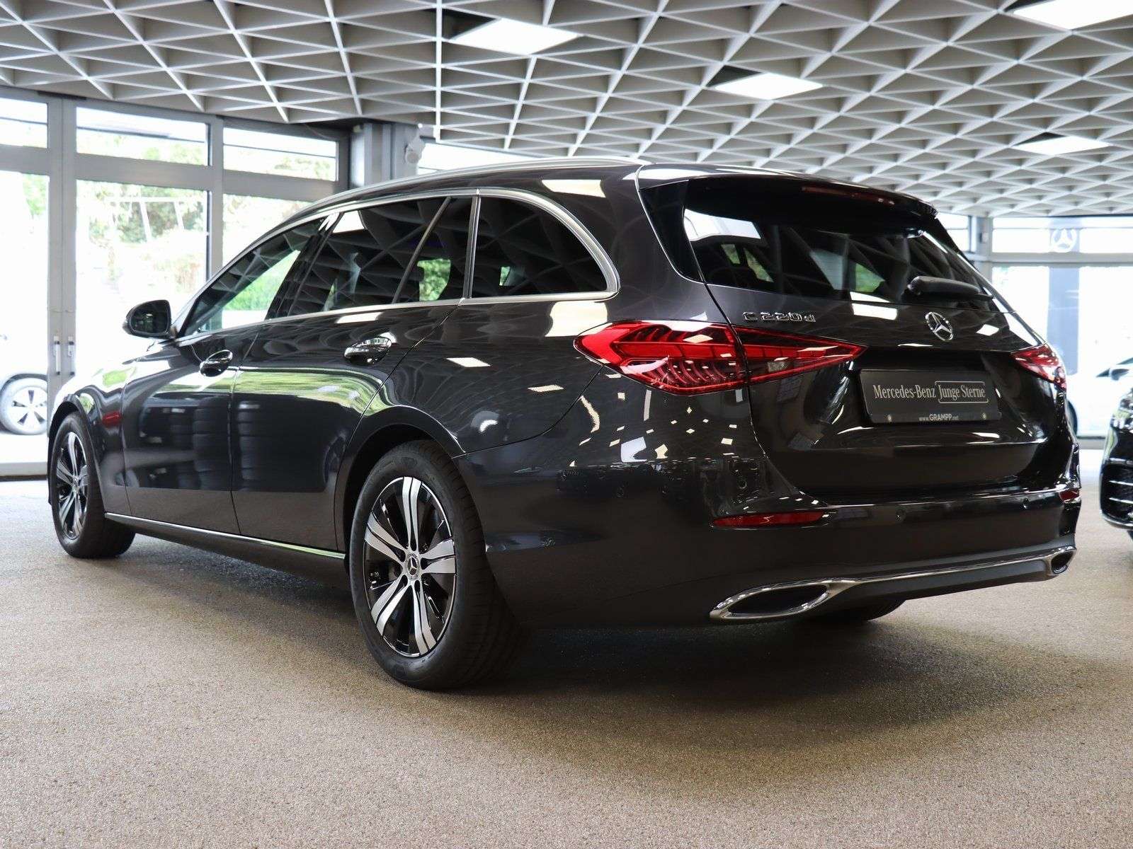 Mercedes-Benz C 220
