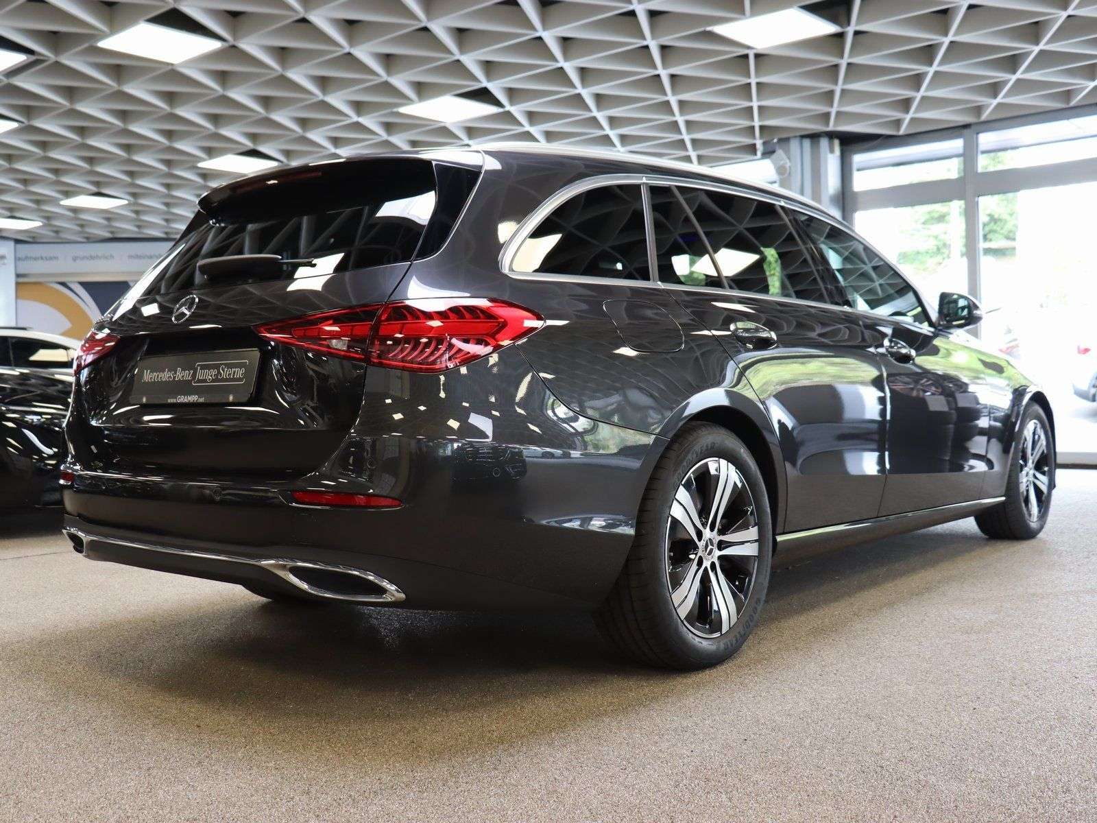 Mercedes-Benz C 220