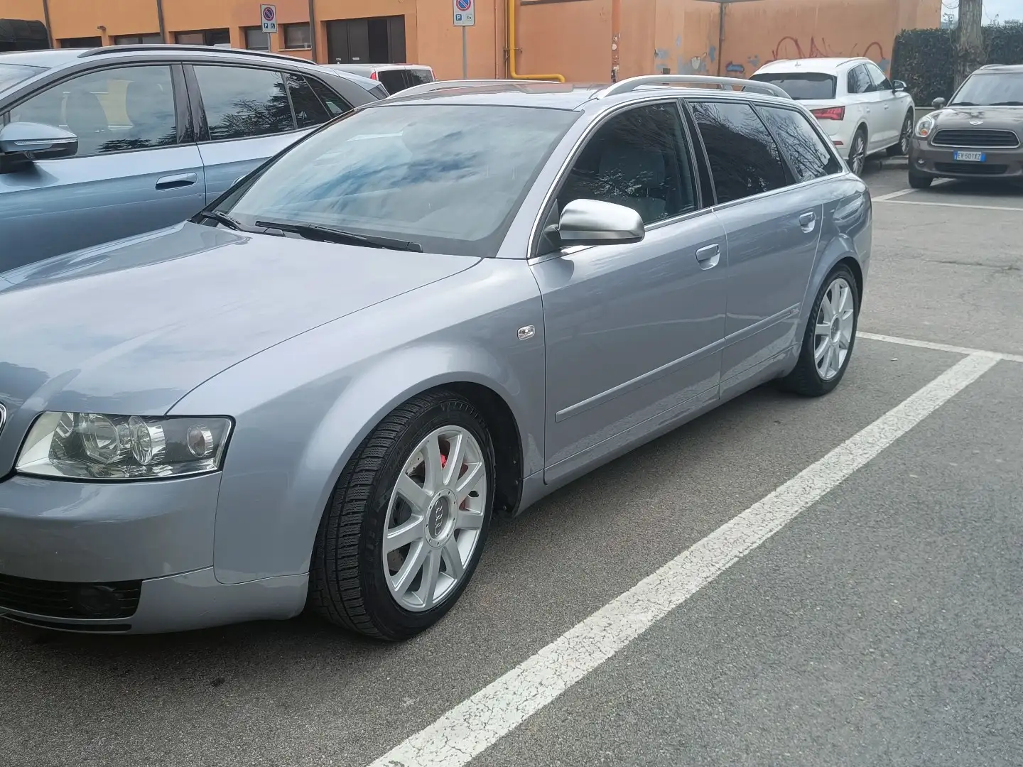 Audi A4 Avant 2.5 V6 tdi quattro 180cv - 1
