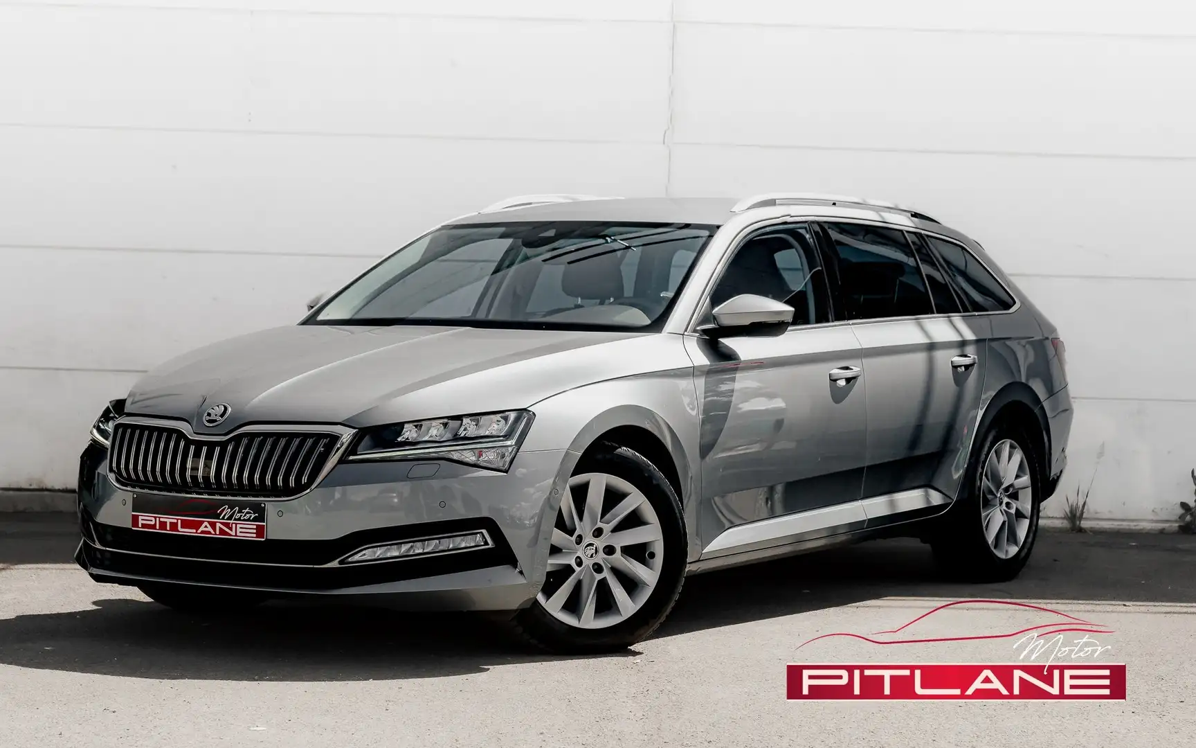 Skoda Superb Combi 2.0 TDi Edition Style DSG / CARPLAY / LED ! Gris - 1