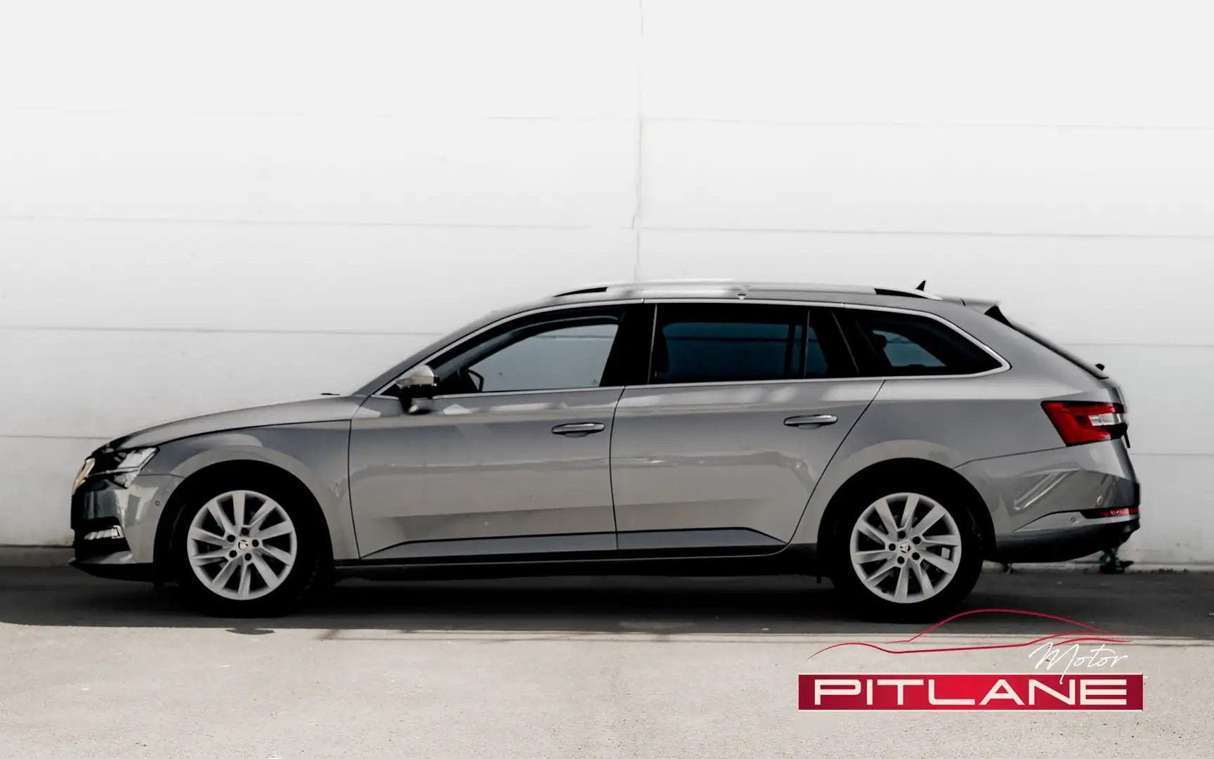 Skoda Superb Combi 2.0 TDi Edition Style DSG / CARPLAY / LED ! Gris - 2