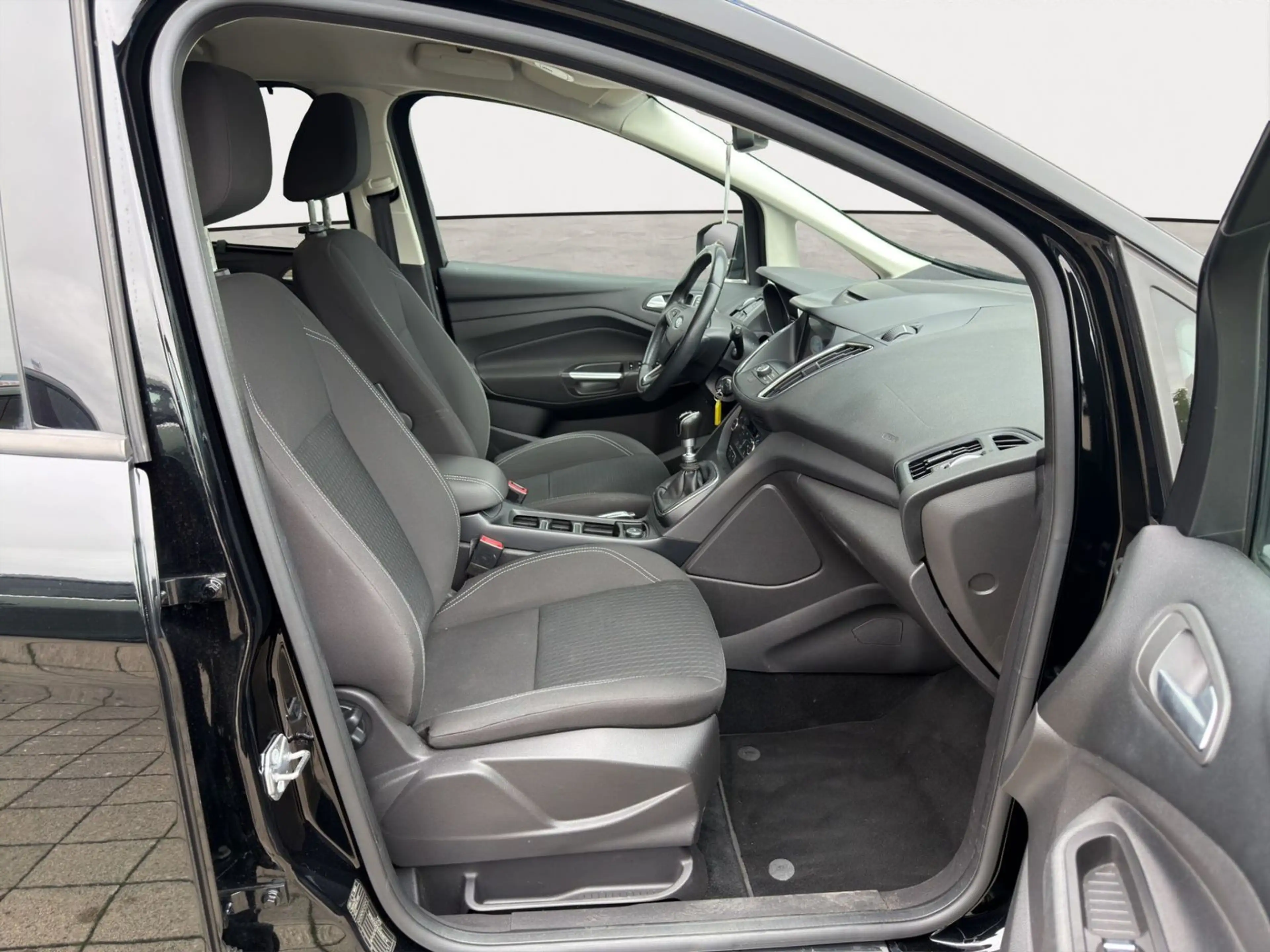 Ford C-Max 1.0 EcoBoost C&C Zahnriemen gemacht — photo 13