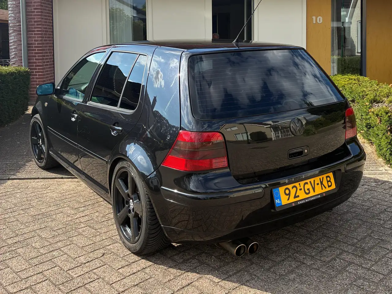 Volkswagen Golf 1.6-16V Trendline, foto 2
