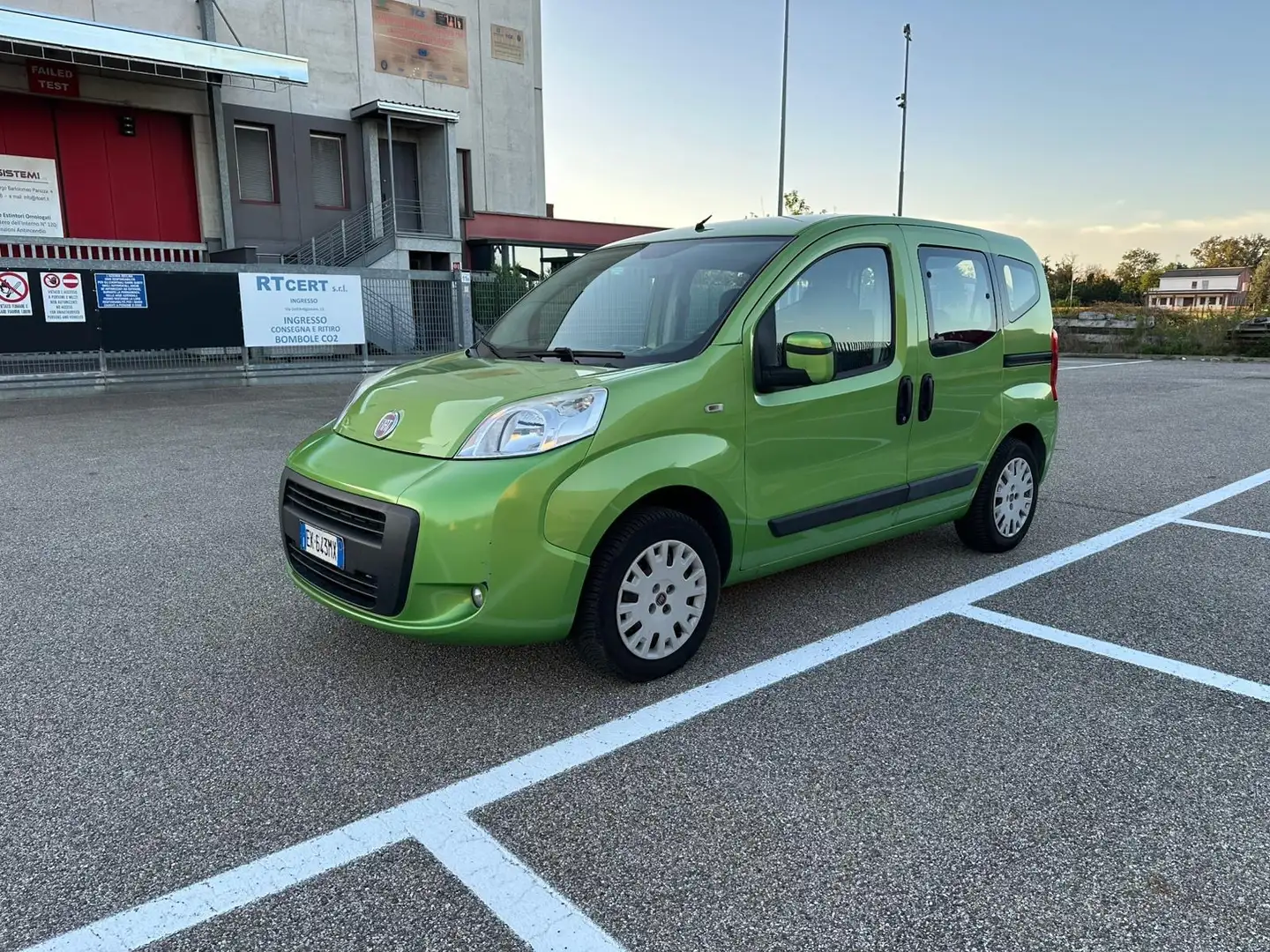 Fiat Qubo Qubo 2012 1.4 8v natural power Active 70cv Vert - 1