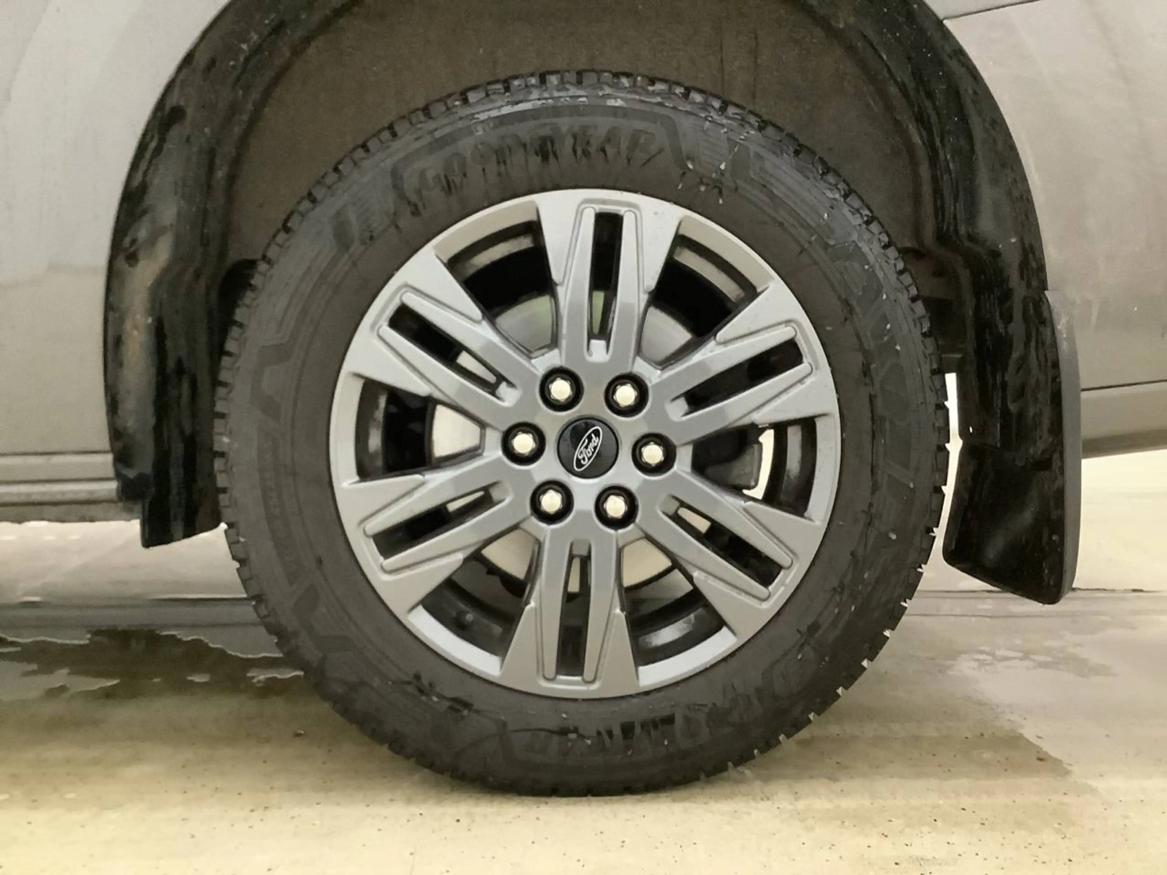 Ford Tourneo Custom L1 Tourneo Titanium — photo 3