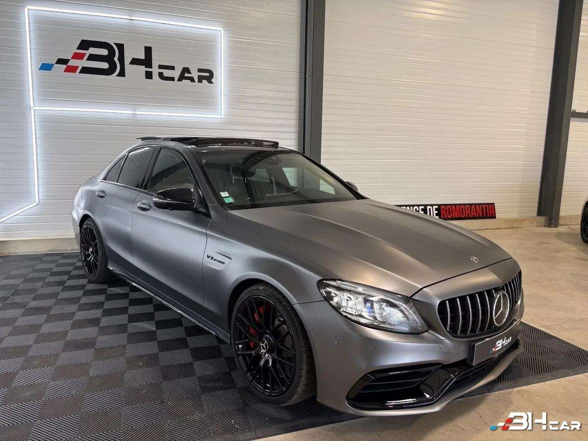 Mercedes-Benz C 63 AMG