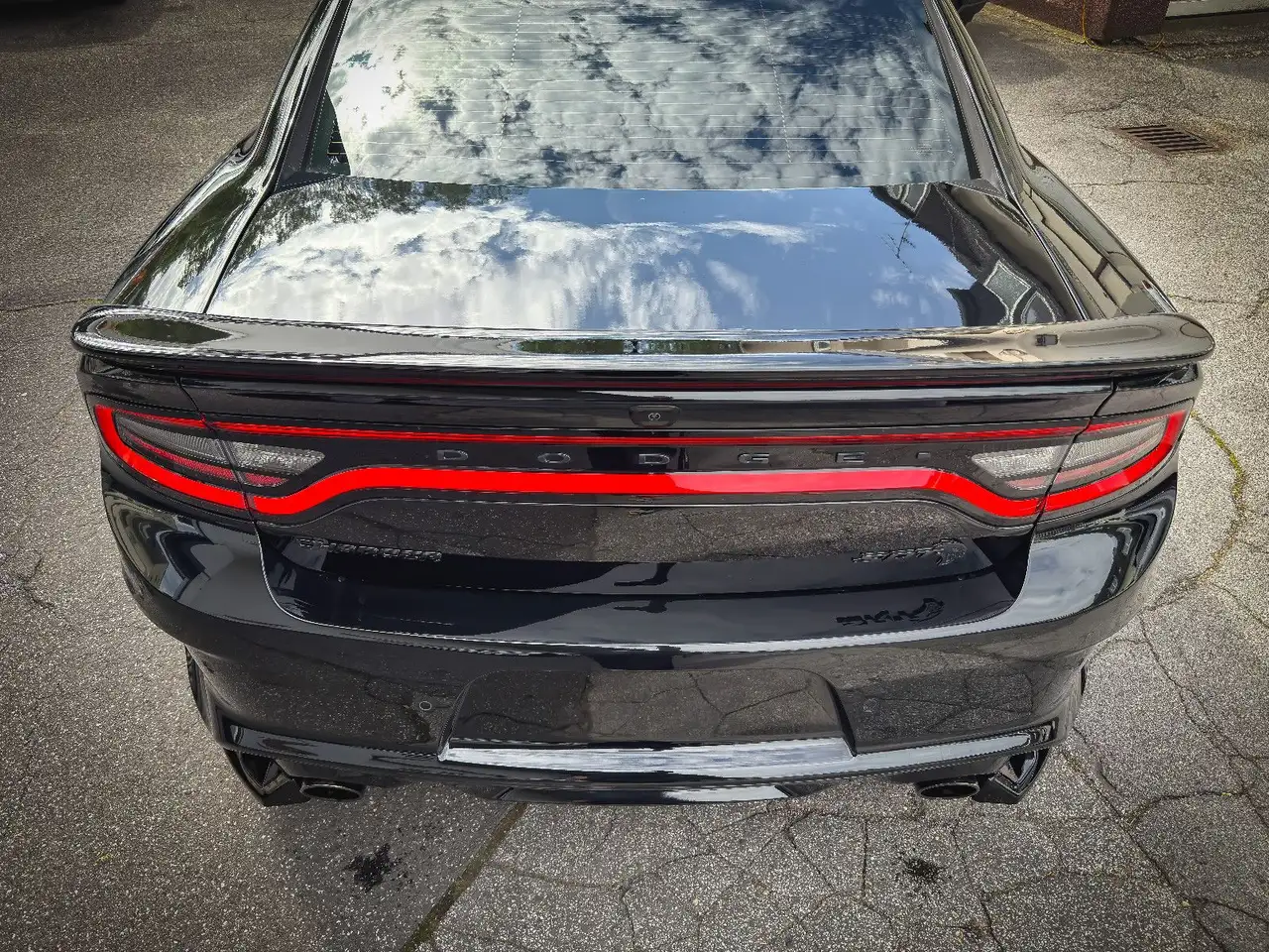 Dodge Charger 2022 — фото 17