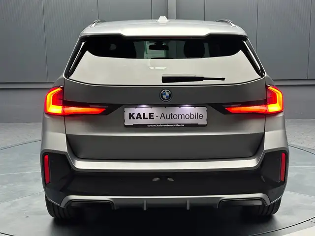 BMW X1 view 4