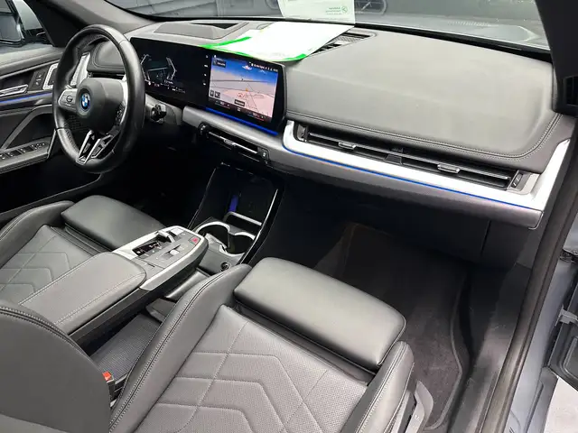 BMW X1 view 11