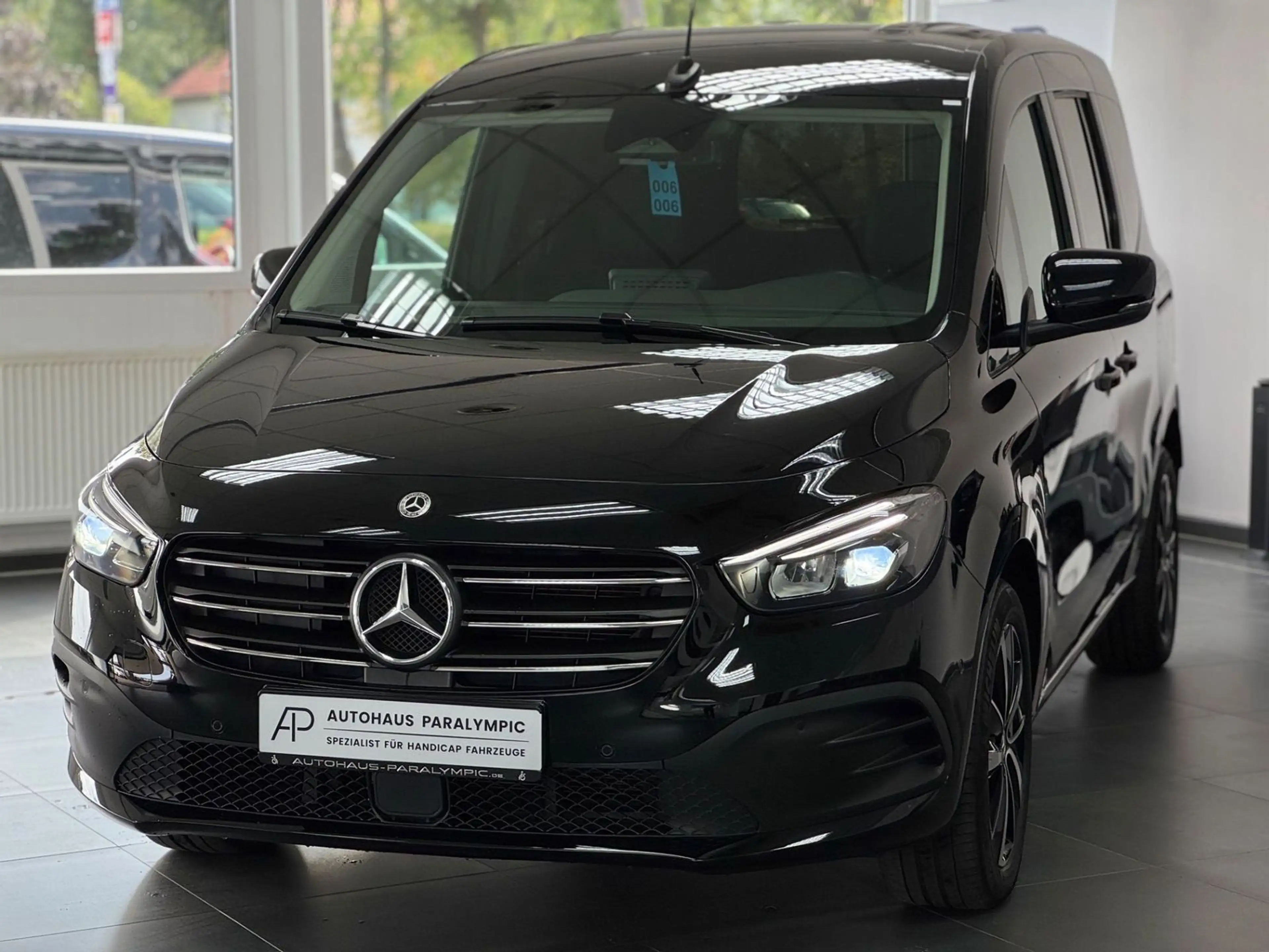 Mercedes-Benz T-Class T180 Edition Rollstuhlgerecht-Rampe — photo 2