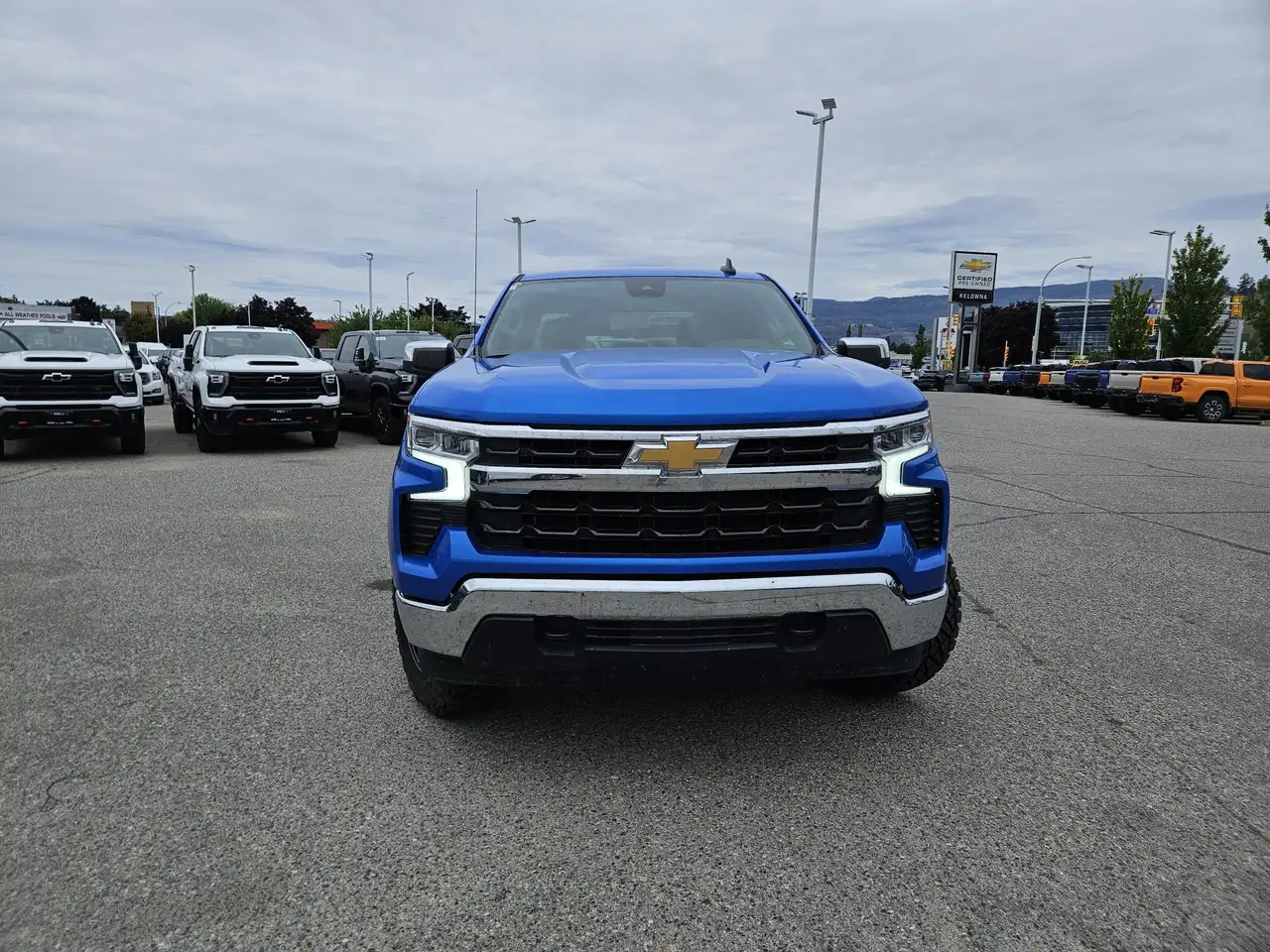 Chevrolet Silverado 1500 снимка Chevrolet Silverado 1500