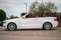 BMW 120 i Cabrio M-Paket Weiß - thumbnail 2