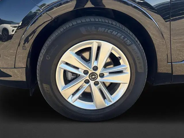 Opel Grandland view 8